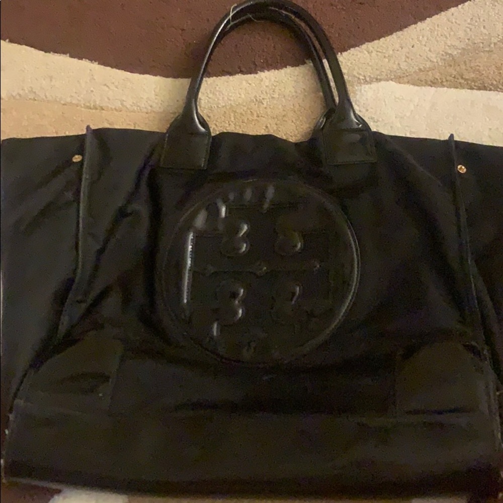 Large patent leather tory burch tote bag